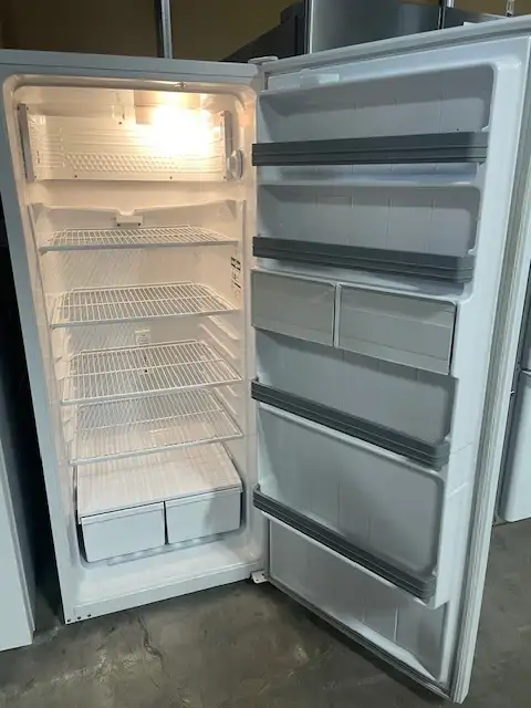 Congélateur vertical blanc 27'' Wood's - Photo 2