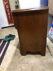 Gibbard Side Table  (I’m ASKING $60 - Photo 2