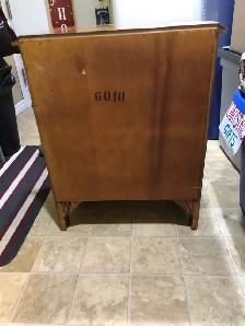 Gibbard Side Table  (I’m ASKING $60 - Photo 4