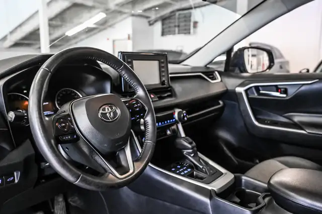 2020 Toyota RAV4 XLE AWD | Mags | Toit | Carplay | Caméra | Fogs - Photo 11