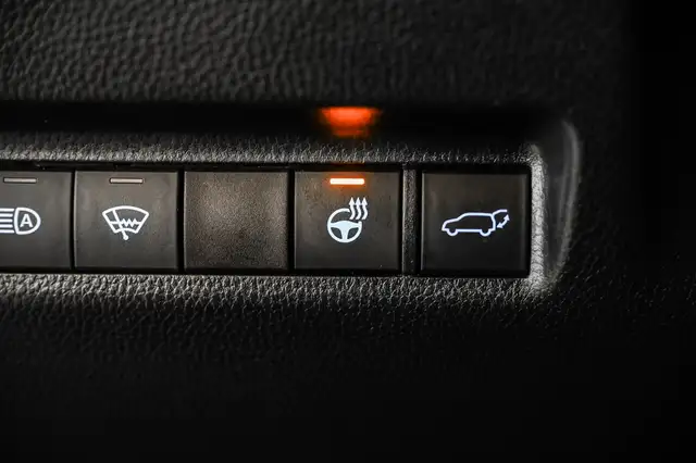 2020 Toyota RAV4 XLE AWD | Mags | Toit | Carplay | Caméra | Fogs - Photo 13