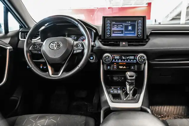 2020 Toyota RAV4 XLE AWD | Mags | Toit | Carplay | Caméra | Fogs - Photo 27