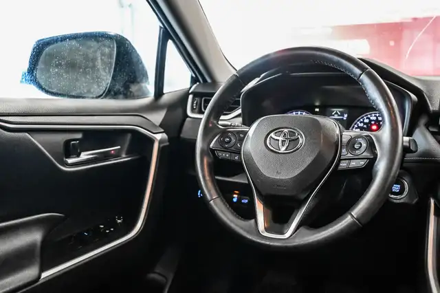2020 Toyota RAV4 XLE AWD | Mags | Toit | Carplay | Caméra | Fogs - Photo 28