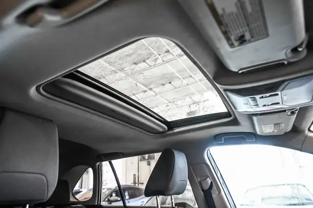 2020 Toyota RAV4 XLE AWD | Mags | Toit | Carplay | Caméra | Fogs - Photo 32