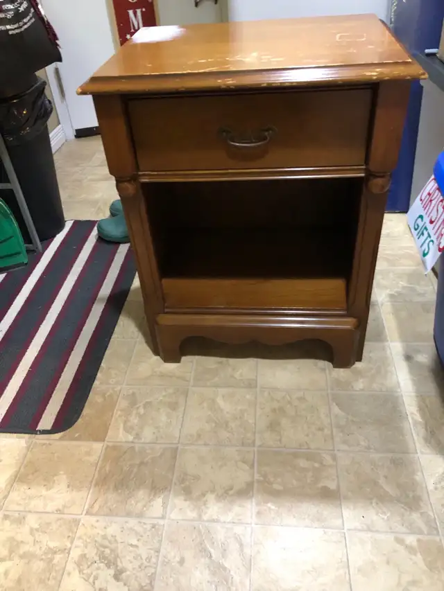 Gubbard Side Table - Photo 5