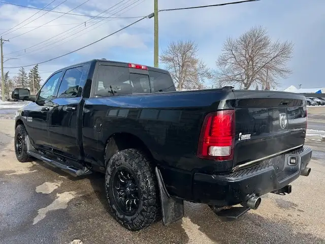 2014 Ram 1500 4WD Crew Cab 149' Sport - Photo 7