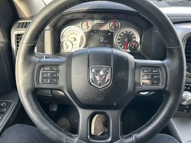 2014 Ram 1500 4WD Crew Cab 149' Sport - Photo 10