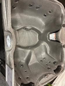 2025 CLEARANCE – JACUZZI® 4-5 Person HOT TUB  $48 biweekly