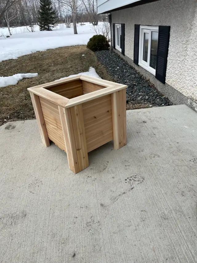 Cedar planter