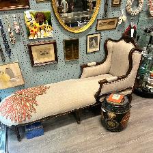 Antique French-style Chaise Lounge