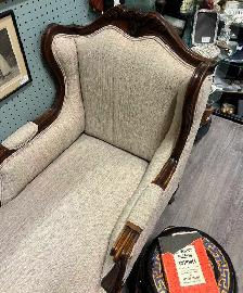 Antique French-style Chaise Lounge - Photo 2
