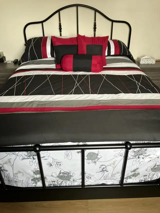 Bed. Like new