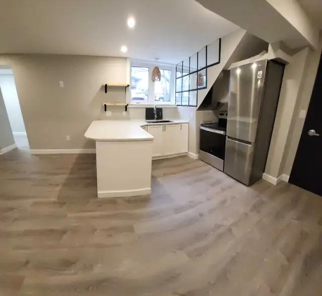 MAY 1 - WESTEND ONE BEDROOM - Photo 2