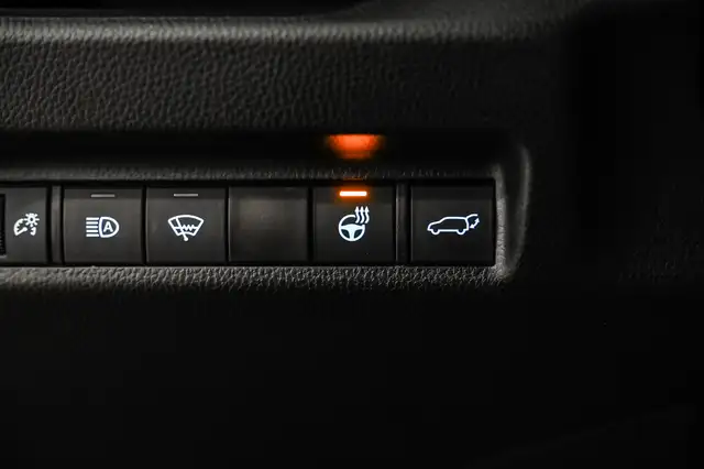 2021 Toyota RAV4 XLE AWD | Toit | Carplay | Fog lights | Mags | - Photo 17