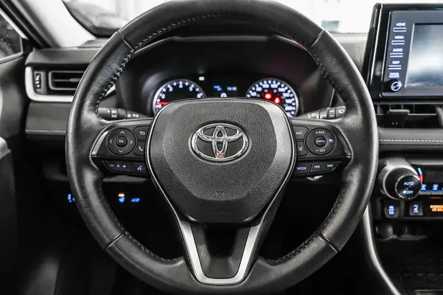 2021 Toyota RAV4 XLE AWD | Toit | Carplay | Fog lights | Mags | - Photo 19