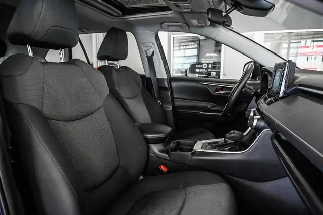 2021 Toyota RAV4 XLE AWD | Toit | Carplay | Fog lights | Mags | - Photo 34