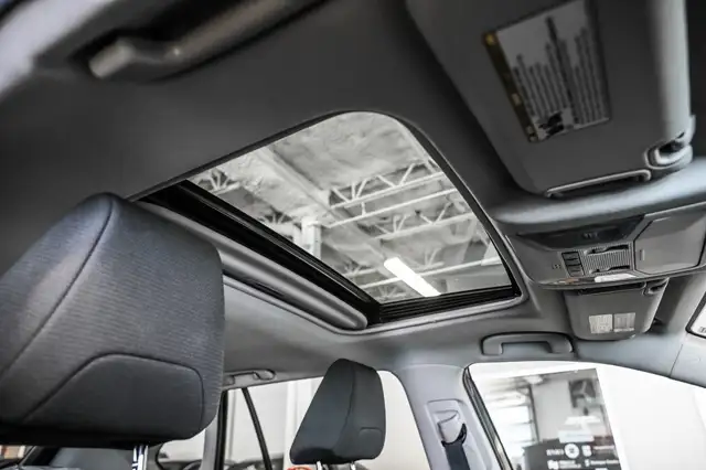 2021 Toyota RAV4 XLE AWD | Toit | Carplay | Fog lights | Mags | - Photo 35