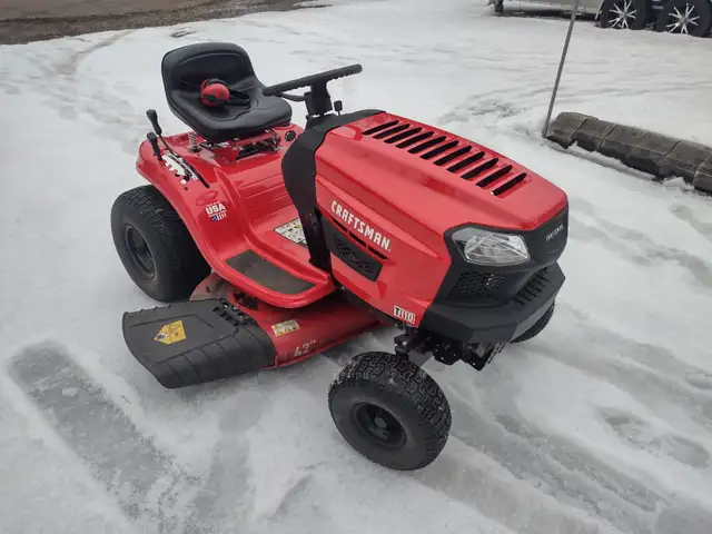 Tracteur a gazon CRAFTMAN 17.5hp 42'' de coupe