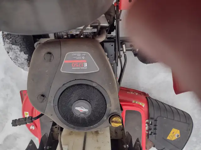 Tracteur a gazon CRAFTMAN 17.5hp 42'' de coupe - Photo 5