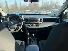 2015 Toyota RAV4 FWD 4dr LE - Photo 12