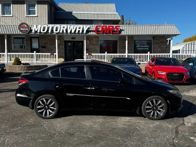 2015 Honda Civic 4dr Auto Touring - Photo 4