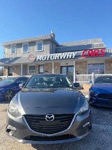 2014 Mazda Mazda3 4dr Sdn GX-SKY - Photo 2