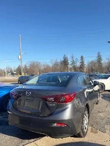 2014 Mazda Mazda3 4dr Sdn GX-SKY - Photo 9