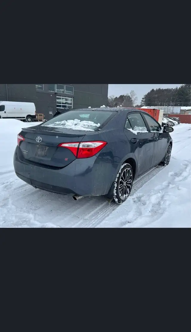 2014 Toyota Corolla 4dr Sedan S