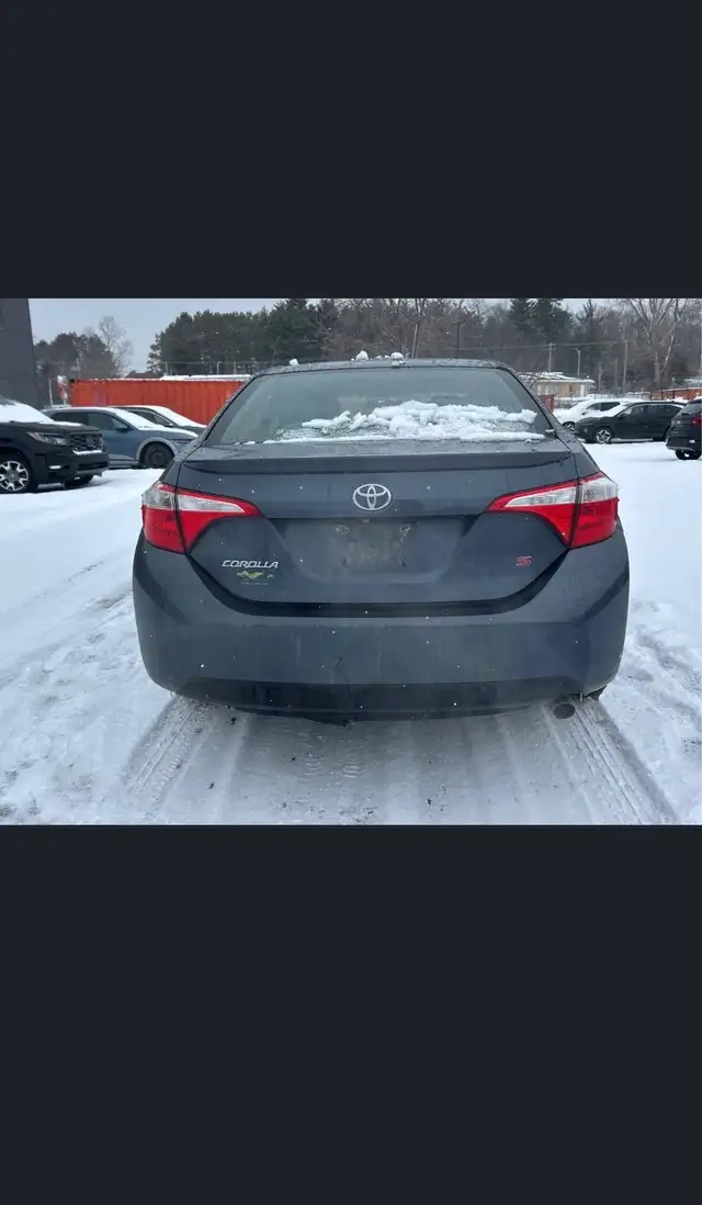 2014 Toyota Corolla 4dr Sedan S - Photo 2