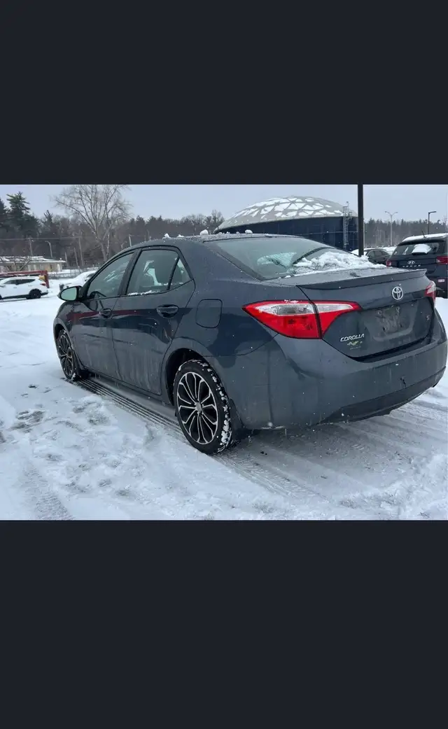 2014 Toyota Corolla 4dr Sedan S - Photo 3