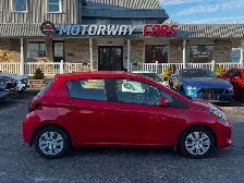 2015 Toyota Yaris 5dr HB LE - Photo 5