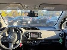 2015 Toyota Yaris 5dr HB LE - Photo 17