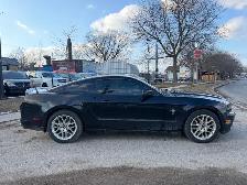 2014 Ford Mustang 2dr Coupe V6 Premium - Photo 5