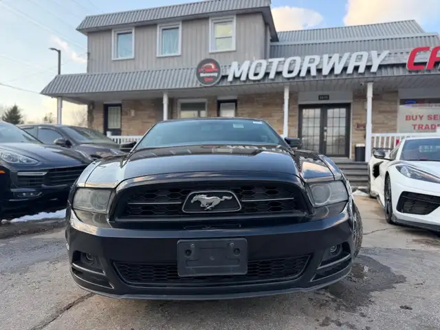 2014 Ford Mustang 2dr Coupe V6 Premium - Photo 6