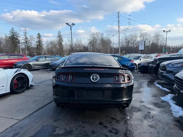 2014 Ford Mustang 2dr Coupe V6 Premium - Photo 10