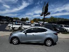 2017 Toyota Yaris 4dr Sdn - Photo 4