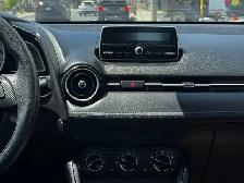 2017 Toyota Yaris 4dr Sdn - Photo 11