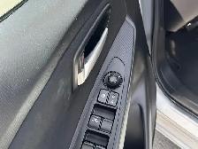 2017 Toyota Yaris 4dr Sdn - Photo 15