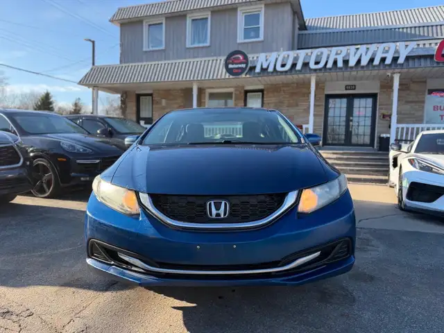 2015 Honda Civic 4dr Auto LX - Photo 2