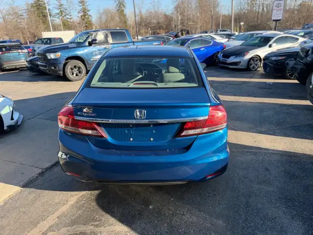 2015 Honda Civic 4dr Auto LX - Photo 8