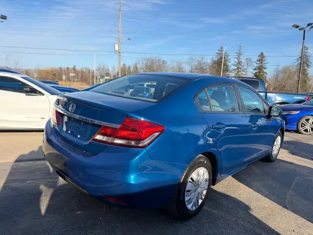 2015 Honda Civic 4dr Auto LX - Photo 10