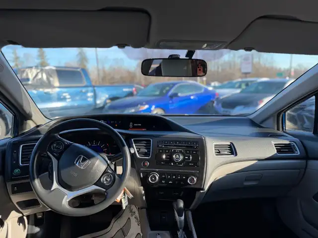 2015 Honda Civic 4dr Auto LX - Photo 13