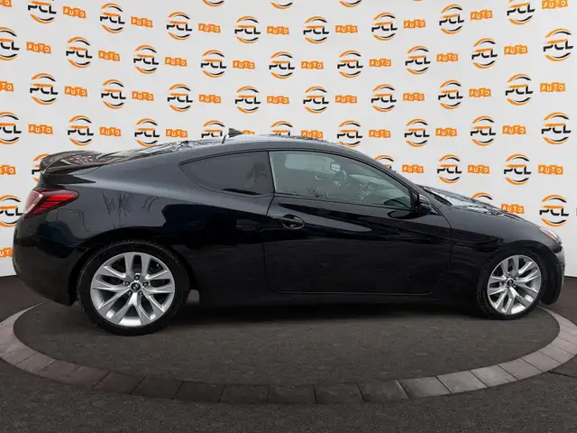 2016 Hyundai Genesis Coupe ACTIVE Low Km Hseat Bcam 1yr warranty - Photo 8