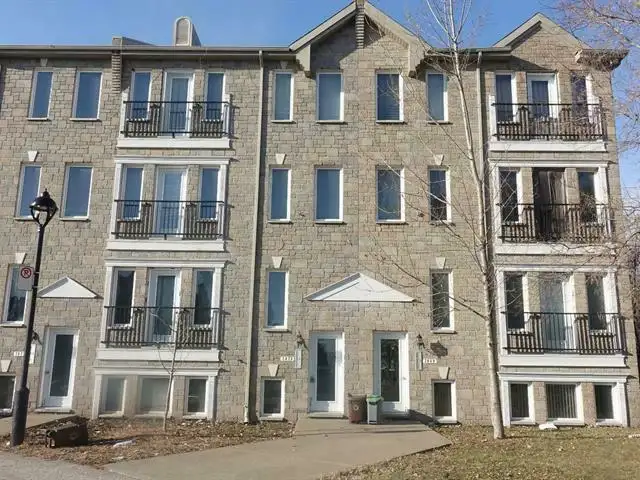 Nice new large 3 1/2 condo with parking in NDG move in July 1st