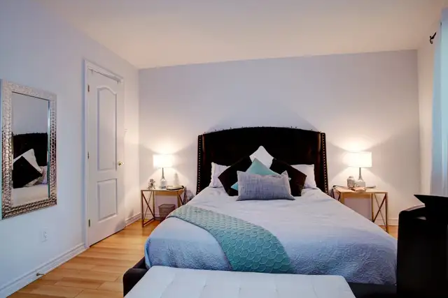Nice new large 3 1/2 condo with parking in NDG move in July 1st - Photo 3