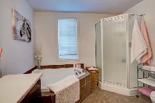 Nice new large 3 1/2 condo with parking in NDG move in July 1st - Photo 10