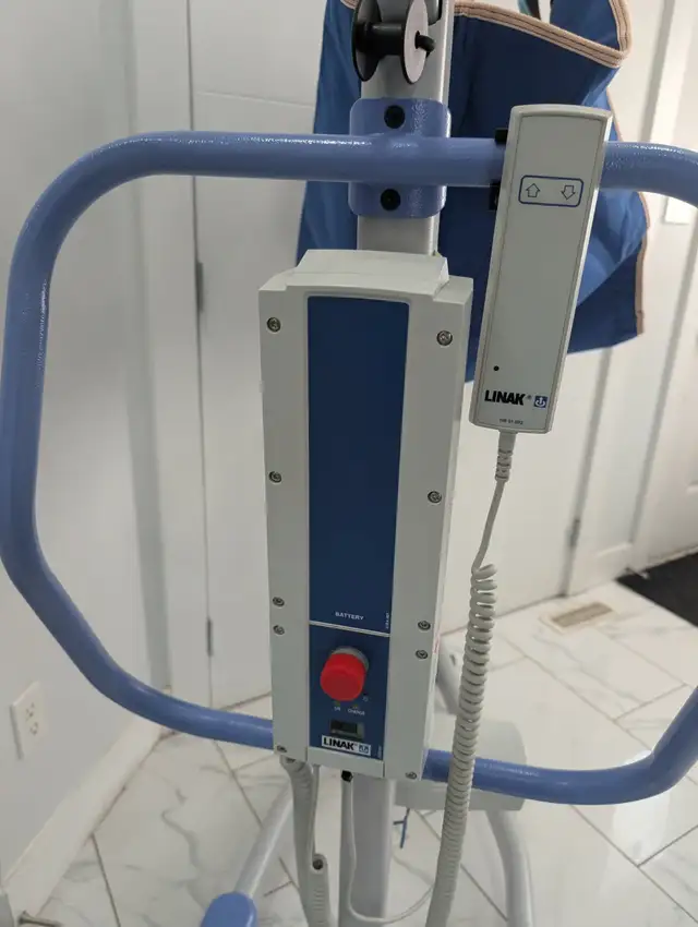 Joerns Hoyer Advance 340 Foldable Portable Electric Patient Lift - Photo 6