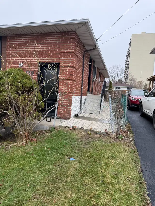 House For Rent - Photo 3