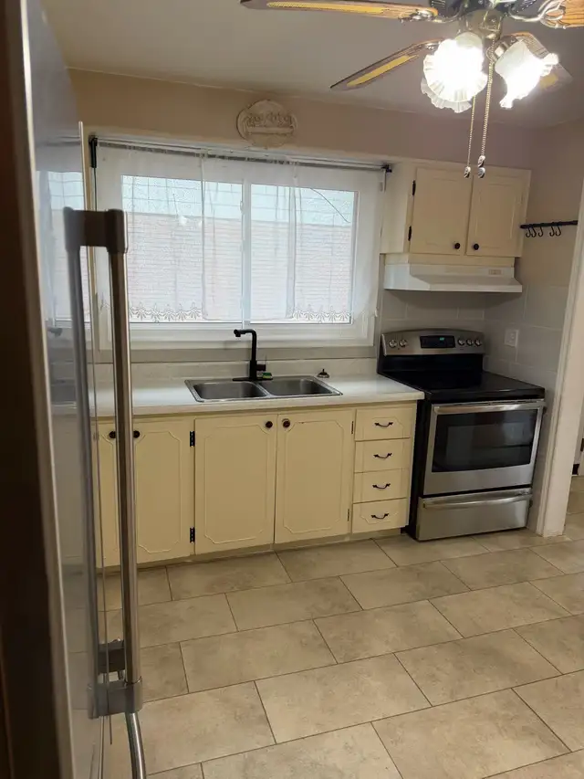 House For Rent - Photo 9