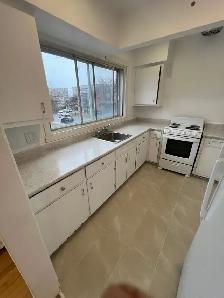 Dorval Big 4 1/2 - Photo 5